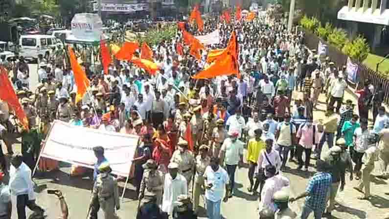 MES, ಶಿವಸೇನೆ ಪುಂಡಾಟ.. ಡಿಸಿ ಮಾತಿಗೆ ಅಡ್ಡಿಪಡಿಸಿ ಹಿಂದಿಯಲ್ಲಿ ಮಾತನಾಡುವಂತೆ ಆಗ್ರಹ, 6 ಮಂದಿ ಪೊಲೀಸ್ ವಶಕ್ಕೆ