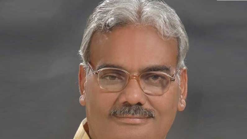 ಚಂದ್ರಶೇಖರ್ ಆಜಾದ್ ಹತ್ಯೆಗೆ ಸಂಚು ನಡೆಸಿದ್ದು ನೆಹರು: ರಾಜಸ್ಥಾನದ ಬಿಜೆಪಿ ಶಾಸಕ ಮದನ್ ದಿಲಾವರ್ ಆರೋಪ ಚಂದ್ರಶೇಖರ್ ಆಜಾದ್ ಹತ್ಯೆಗೆ ಸಂಚು ನಡೆಸಿದ್ದು ನೆಹರು: ರಾಜಸ್ಥಾನದ ಬಿಜೆಪಿ ಶಾಸಕ ಮದನ್ ದಿಲಾವರ್ ಆರೋಪ