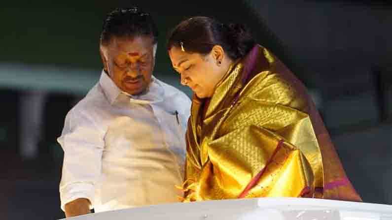 Tamil Nadu Assembly Election 2021: ಭರ್ಜರಿ ಪ್ರಚಾರ ನಡೆಸುತ್ತಿರುವ ಖುಷ್ಬೂ ಸುಂದರ್; ಸೋಷಿಯಲ್ ಮೀಡಿಯಾಗಳಲ್ಲಿ ಫೋಟೋ ಶೇರ್ Tamil Nadu Assembly Election 2021: ಭರ್ಜರಿ ಪ್ರಚಾರ ನಡೆಸುತ್ತಿರುವ ಖುಷ್ಬೂ ಸುಂದರ್; ಸೋಷಿಯಲ್ ಮೀಡಿಯಾಗಳಲ್ಲಿ ಫೋಟೋ ಶೇರ್