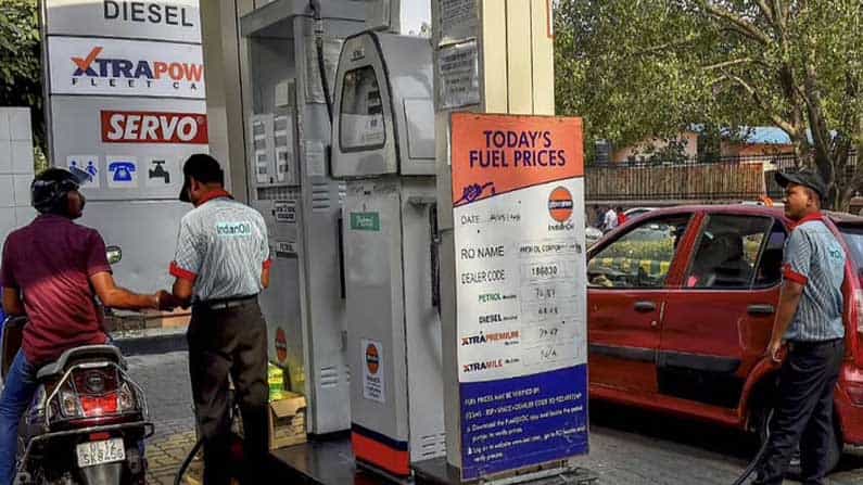 Petrol Diesel Price | ಸ್ಥಿರತೆ ಕಾಪಾಡಿಕೊಂಡ ಇಂಧನ ದರ.. ಕರ್ನಾಟಕ ಬಜೆಟ್ನಲ್ಲೂ ತೆರಿಗೆ ಇಳಿಕೆಯಾಗಿಲ್ಲ!