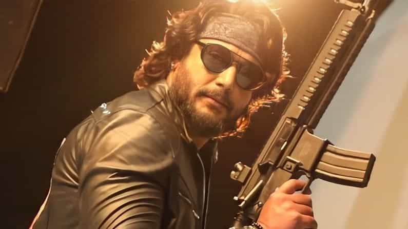 Roberrt Movie: ಅಬ್ಬರಿಸೋಕೆ ರೆಡಿ ಆದ ರಾಬರ್ಟ್: ಮೊದಲ ದಿನವೇ 2000ಕ್ಕೂ ಅಧಿಕ ಶೋ Roberrt Movie: ಅಬ್ಬರಿಸೋಕೆ ರೆಡಿ ಆದ ರಾಬರ್ಟ್: ಮೊದಲ ದಿನವೇ 2000ಕ್ಕೂ ಅಧಿಕ ಶೋ