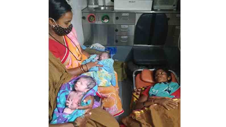 Woman gives birth to twins in ambulance 