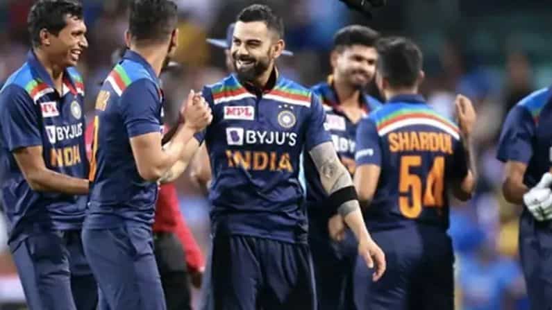 India vs England: ಇಂದಿನಿಂದ T20 ಕದನ.. ಆಯ್ಕೆ ಮಂಡಳಿಗೆ ತಲೆನೋವಾದ ಪ್ಲೇಯಿಂಗ್ ಇಲೆವೆನ್ ಆಯ್ಕೆ India vs England: ಇಂದಿನಿಂದ T20 ಕದನ.. ಆಯ್ಕೆ ಮಂಡಳಿಗೆ ತಲೆನೋವಾದ ಪ್ಲೇಯಿಂಗ್ ಇಲೆವೆನ್ ಆಯ್ಕೆ