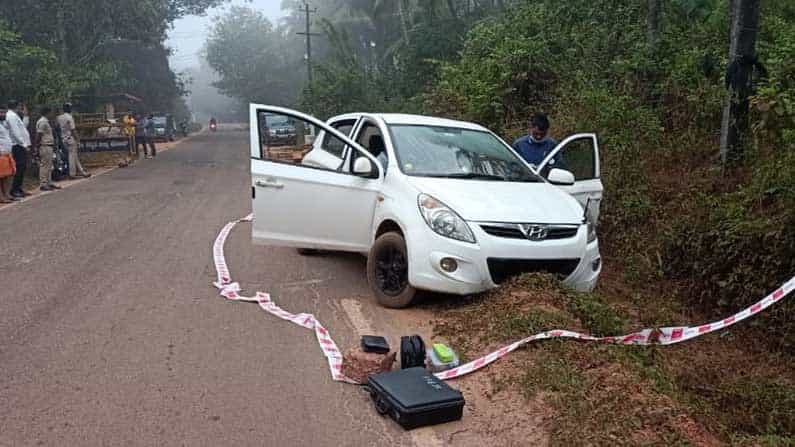 ಕೇರಳ ಚುನಾವಣೆ ನಂಟು ಶಂಕೆ: ಪೊಲೀಸ್ ಸಬ್ಇನ್ಸ್ಪೆಕ್ಟರ್ ಮೇಲೆ ಗುಂಡಿನ ದಾಳಿ; ಮಂಗಳೂರಿನಲ್ಲಿ ಮೂವರ ಬಂಧನ ಕೇರಳ ಚುನಾವಣೆ ನಂಟು ಶಂಕೆ: ಪೊಲೀಸ್ ಸಬ್ಇನ್ಸ್ಪೆಕ್ಟರ್ ಮೇಲೆ ಗುಂಡಿನ ದಾಳಿ; ಮಂಗಳೂರಿನಲ್ಲಿ ಮೂವರ ಬಂಧನ