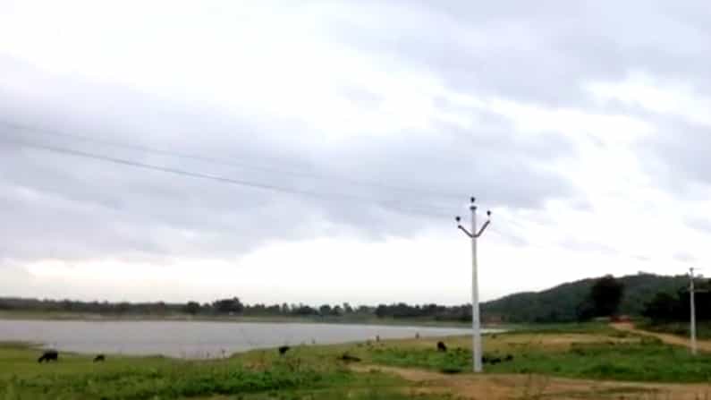 ಆಸ್ತಿ ವಿವಾದ, ಸಾಲಬಾಧೆ: ಬೆಂಗಳೂರಿನ ತಾಯಿ-ಮಗಳು ನರಸಾಪುರ ಕೆರೆಗೆ ಜಿಗಿದು ಆತ್ಮಹತ್ಯೆ ಆಸ್ತಿ ವಿವಾದ, ಸಾಲಬಾಧೆ: ಬೆಂಗಳೂರಿನ ತಾಯಿ-ಮಗಳು ನರಸಾಪುರ ಕೆರೆಗೆ ಜಿಗಿದು ಆತ್ಮಹತ್ಯೆ