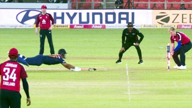 India vs England: ಉತ್ತಮವಾಗಿ ಆಡುತ್ತಿದ್ದ ಪಂತ್ ಔಟಾಗಲು ಕೊಹ್ಲಿಯೇ ಕಾರಣವೆಂದ ನೆಟ್ಟಿಗರು! ವಿಡಿಯೋ ನೋಡಿ India vs England: ಉತ್ತಮವಾಗಿ ಆಡುತ್ತಿದ್ದ ಪಂತ್ ಔಟಾಗಲು ಕೊಹ್ಲಿಯೇ ಕಾರಣವೆಂದ ನೆಟ್ಟಿಗರು! ವಿಡಿಯೋ ನೋಡಿ