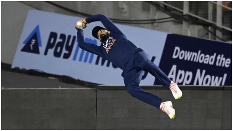 India vs England: ಕನ್ನಡಿಗ ಕೆ.ಎಲ್ ರಾಹುಲ್ ಸೂಪರ್ಮ್ಯಾನ್ ಫೀಲ್ಡಿಂಗ್ಗೆ ನೆಟ್ಟಿಗರಿಂದ ಶಹಬ್ಬಾಸ್ಗಿರಿ.. ವಿಡಿಯೋ ನೋಡಿ!
