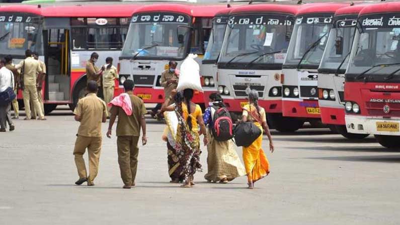 Karnataka Budget 2021 Highlights: ಮಹಿಳಾ ಸರ್ಕಾರಿ ನೌಕರರಿಗೆ 6 ತಿಂಗಳು ಮಕ್ಕಳ ಆರೈಕೆ ರಜೆ; ಬಜೆಟ್ನಲ್ಲಿ ಮಹಿಳೆಯರಿಗಿದೆ ಹಲವು ಕೊಡುಗೆಗಳು Karnataka Budget 2021 Highlights: ಮಹಿಳಾ ಸರ್ಕಾರಿ ನೌಕರರಿಗೆ 6 ತಿಂಗಳು ಮಕ್ಕಳ ಆರೈಕೆ ರಜೆ; ಬಜೆಟ್ನಲ್ಲಿ ಮಹಿಳೆಯರಿಗಿದೆ ಹಲವು ಕೊಡುಗೆಗಳು