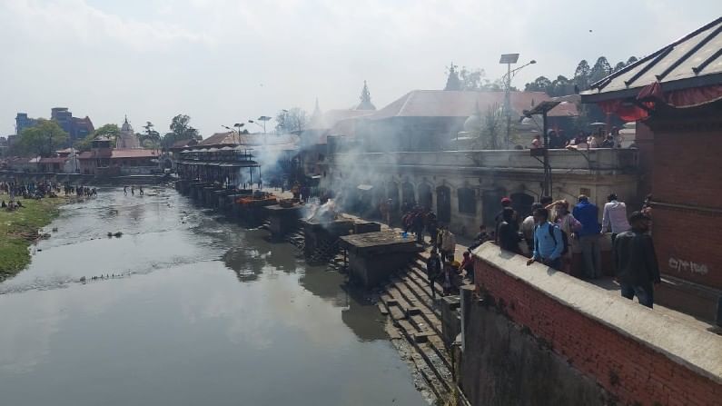 ಪಶುಪತಿನಾಥ ದೇವಾಲಯದ ಬಳಿ ಹರಿಯುವ ಭಾಗ್ಮತಿ ನದಿ