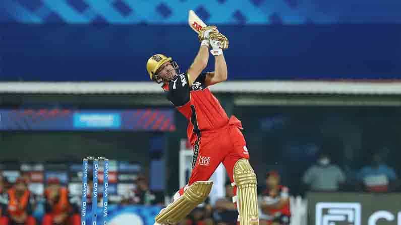 IPL 2021 RCB vs KKR: ಅಬ್ಬರಿಸಿದ ಆರ್ಸಿಬಿ ಆಪತ್ಭಾಂದವ! ಕೊನೆಯ 5 ಓವರ್​ಗಳಲ್ಲಿ ಕೆಕೆಆರ್​ ಬೌಲರ್​ಗಳಿಗೆ ನರಕ ತೋರಿಸಿದ ಡಿವಿಲಿಯರ್ಸ್