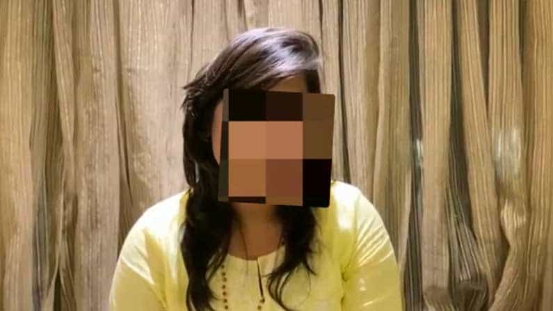 ರಮೇಶ್ ಜಾರಕಿಹೊಳಿ ಸಿಡಿ ಪ್ರಕರಣ; ಸಂತ್ರಸ್ತೆ ಕುಟುಂಬಸ್ಥರಿಗೆ ಸಿಸಿಬಿ ಪೊಲೀಸರಿಂದ ನೋಟಿಸ್ ರಮೇಶ್ ಜಾರಕಿಹೊಳಿ ಸಿಡಿ ಪ್ರಕರಣ; ಸಂತ್ರಸ್ತೆ ಕುಟುಂಬಸ್ಥರಿಗೆ ಸಿಸಿಬಿ ಪೊಲೀಸರಿಂದ ನೋಟಿಸ್