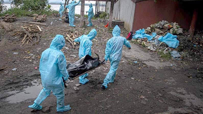 ಕೊವಿಡ್ ಸೋಂಕಿನಿಂದ ಮೃತಪಟ್ಟ ವ್ಯಕ್ತಿಯ ಅಂತ್ಯಕ್ರಿಯೆಗೆ 60 ಸಾವಿರ ಬೇಡಿಕೆ ಇಟ್ಟಿದ್ದ ಆ್ಯಂಬುಲೆನ್ಸ್ ಸಿಬ್ಬಂದಿ ಬಂಧನ