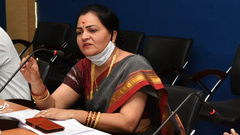 ವಿಜಯಪುರ: ಕಳಪೆ ಗುಣಮಟ್ಟದ ರಸಗೊಬ್ಬರ ತಯಾರಿಕಾ ಘಟಕಗಳ ವಿರುದ್ಧ ಕ್ರಮ ಕೈಗೊಳ್ಳಲು ಸೂಚನೆ ನೀಡಿದ ಜಿಲ್ಲಾ ಪಂಚಾಯತ್ ಅಧ್ಯಕ್ಷೆ ವಿಜಯಪುರ: ಕಳಪೆ ಗುಣಮಟ್ಟದ ರಸಗೊಬ್ಬರ ತಯಾರಿಕಾ ಘಟಕಗಳ ವಿರುದ್ಧ ಕ್ರಮ ಕೈಗೊಳ್ಳಲು ಸೂಚನೆ ನೀಡಿದ ಜಿಲ್ಲಾ ಪಂಚಾಯತ್ ಅಧ್ಯಕ್ಷೆ