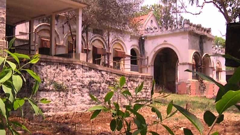 ಕೊರೊನಾದಿಂದ ಕೋಲಾರದ ಐತಿಹಾಸಿಕ ಆಸ್ಪತ್ರೆಗೆ ಸಿಕ್ತು ಕಾಯಕಲ್ಪ ಕೊರೊನಾದಿಂದ ಕೋಲಾರದ ಐತಿಹಾಸಿಕ ಆಸ್ಪತ್ರೆಗೆ ಸಿಕ್ತು ಕಾಯಕಲ್ಪ