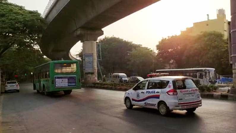 Karnataka Bus Strike: ಪ್ರಧಾನಿ ಮೋದಿ ಜತೆ ಸಿಎಂ ಯಡಿಯೂರಪ್ಪ ಕೊರೊನಾ ಸಭೆ; ಸಾರಿಗೆ ಸಿಬ್ಬಂದಿ ಜತೆ ನಡೆಯಲಿಲ್ಲ ಮಾತುಕತೆ Karnataka Bus Strike: ಪ್ರಧಾನಿ ಮೋದಿ ಜತೆ ಸಿಎಂ ಯಡಿಯೂರಪ್ಪ ಕೊರೊನಾ ಸಭೆ; ಸಾರಿಗೆ ಸಿಬ್ಬಂದಿ ಜತೆ ನಡೆಯಲಿಲ್ಲ ಮಾತುಕತೆ