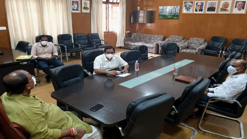ದುಬಾರೆ ಶಿಬಿರದಿಂದ ತಪ್ಪಿಸಿಕೊಂಡು, ಸೆರೆ ಸಿಕ್ಕಿದ್ದ ಆನೆ ಕುಶ ಮರಳಿ ಕಾಡಿಗೆ ಬಿಡಲು ಸಚಿವ ಅರವಿಂದ ಲಿಂಬಾವಳಿ ಆದೇಶ ದುಬಾರೆ ಶಿಬಿರದಿಂದ ತಪ್ಪಿಸಿಕೊಂಡು, ಸೆರೆ ಸಿಕ್ಕಿದ್ದ ಆನೆ ಕುಶ ಮರಳಿ ಕಾಡಿಗೆ ಬಿಡಲು ಸಚಿವ ಅರವಿಂದ ಲಿಂಬಾವಳಿ ಆದೇಶ