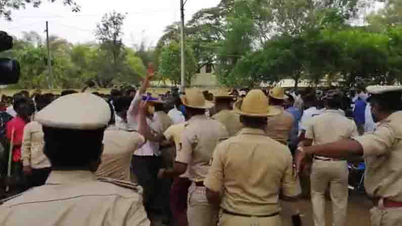Police Lathi Charge on transport employees