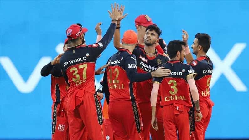 RCB vs KKR, IPL 2021 Match 10 Result: ಹ್ಯಾಟ್ರಿಕ್ ಗೆಲುವು ದಾಖಲಿಸಿದ ಆರ್ಸಿಬಿ, ಅಂಕಪಟ್ಟಿಯಲ್ಲಿ ಟಾಪ್! RCB vs KKR, IPL 2021 Match 10 Result: ಹ್ಯಾಟ್ರಿಕ್ ಗೆಲುವು ದಾಖಲಿಸಿದ ಆರ್ಸಿಬಿ, ಅಂಕಪಟ್ಟಿಯಲ್ಲಿ ಟಾಪ್!