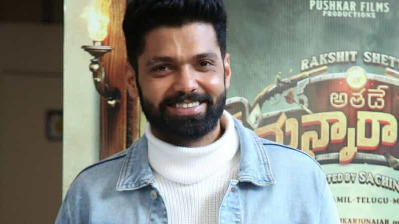 ‘ಹಿಂದೆ ನೋಡೋಕೆ ಇಷ್ಟವಿಲ್ಲ, ನಾನು ಗೋರಿ ಕಟ್ಕೊಂಡೇ ಮುಂದೆ ಹೋಗೋದು’; ಎಲ್ಲಾ ವಿಚಾರಕ್ಕೆ ಸ್ಪಷ್ಟನೆ ನೀಡಿದ ರಕ್ಷಿತ್ ‘ಹಿಂದೆ ನೋಡೋಕೆ ಇಷ್ಟವಿಲ್ಲ, ನಾನು ಗೋರಿ ಕಟ್ಕೊಂಡೇ ಮುಂದೆ ಹೋಗೋದು’; ಎಲ್ಲಾ ವಿಚಾರಕ್ಕೆ ಸ್ಪಷ್ಟನೆ ನೀಡಿದ ರಕ್ಷಿತ್