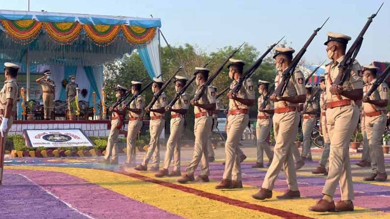 ಕಲಬುರಗಿ: ಇಂಜಿನಿಯರ್ಗಳ ಕೆಲಸಕ್ಕೆ ಗುಡ್ ಬೈ, ಪೊಲೀಸ್ ಕೆಲಸಕ್ಕೆ ಜೈ ಜೈ