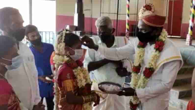 ಕೊವಿಡ್ ನಿಯಮಾನುಸಾರ ಕಟೀಲಿನಲ್ಲಿ ಹಸೆಮಣೆ ಏರಿದ 47 ಜೋಡಿ; ಹಾಸನದಲ್ಲಿ ಮಾಸ್ಕ್ ಧರಿಸದ ಮದುಮಗಳಿಗೆ 100 ರೂ. ದಂಡ