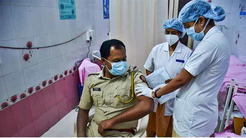 ಲಸಿಕೆ ದಾಸ್ತಾನು ಮುಗಿದಿದೆ ಎಂದ ಮಹಾರಾಷ್ಟ್ರ ಸರ್ಕಾರವನ್ನು ತರಾಟೆಗೆ ತೆಗೆದುಕೊಂಡ ಆರೋಗ್ಯ ಸಚಿವ ಹರ್ಷ ವರ್ಧನ್