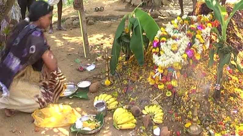 ಹೋರಿ ಪುಣ್ಯತಿಥಿ; ಒಂದು ವರ್ಷದ ಹಿಂದೆ ತೀರಿಕೊಂಡ ಹೋರಿಯನ್ನು ನೆನೆದು ಕಣ್ಣೀರಿಟ್ಟ ಕುಟುಂಬಸ್ಥರು