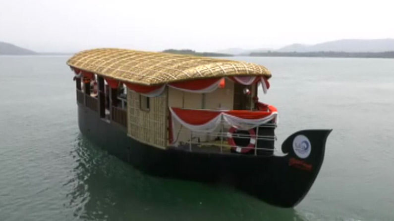 ಪ್ರವಾಸೋದ್ಯಮಕ್ಕೆ ಉತ್ತೇಜನ ನೀಡಲು ಕಾರವಾರದಲ್ಲಿ ವಿನೂತನ ಪ್ರಯೋಗ; ಕಾಳಿ ನದಿಯಲ್ಲಿ ಸುತ್ತಾಡಲು ಶಿಖರ ಕ್ರೂಸರ್ ಅಳವಡಿಕೆ ಪ್ರವಾಸೋದ್ಯಮಕ್ಕೆ ಉತ್ತೇಜನ ನೀಡಲು ಕಾರವಾರದಲ್ಲಿ ವಿನೂತನ ಪ್ರಯೋಗ; ಕಾಳಿ ನದಿಯಲ್ಲಿ ಸುತ್ತಾಡಲು ಶಿಖರ ಕ್ರೂಸರ್ ಅಳವಡಿಕೆ