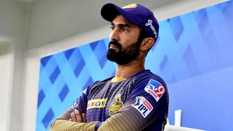 Dinesh Karthik IPL 2021 KKR Team Player: ಧೋನಿ ದಾಖಲೆ ಮುರಿಯುವ ಸನಿಹದಲ್ಲಿ ಕೆಕೆಆರ್ನ ಮಾಜಿ ನಾಯಕ ದಿನೇಶ್ ಕಾರ್ತಿಕ್! Dinesh Karthik IPL 2021 KKR Team Player: ಧೋನಿ ದಾಖಲೆ ಮುರಿಯುವ ಸನಿಹದಲ್ಲಿ ಕೆಕೆಆರ್ನ ಮಾಜಿ ನಾಯಕ ದಿನೇಶ್ ಕಾರ್ತಿಕ್!