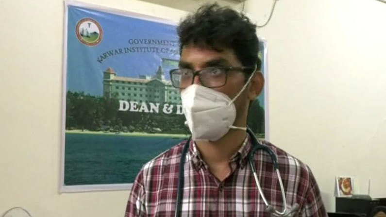 ತಂದೆ ಹೃದಯಾಘಾತದಿಂದ ಅಸ್ಪತ್ರೆ ಸೇರಿದರು ಸೋಂಕಿತರ ಆರೈಕೆಯಲ್ಲಿ ನಿರತರಾಗಿರುವ ಉತ್ತರ ಕನ್ನಡದ ವೈದ್ಯ ತಂದೆ ಹೃದಯಾಘಾತದಿಂದ ಅಸ್ಪತ್ರೆ ಸೇರಿದರು ಸೋಂಕಿತರ ಆರೈಕೆಯಲ್ಲಿ ನಿರತರಾಗಿರುವ ಉತ್ತರ ಕನ್ನಡದ ವೈದ್ಯ