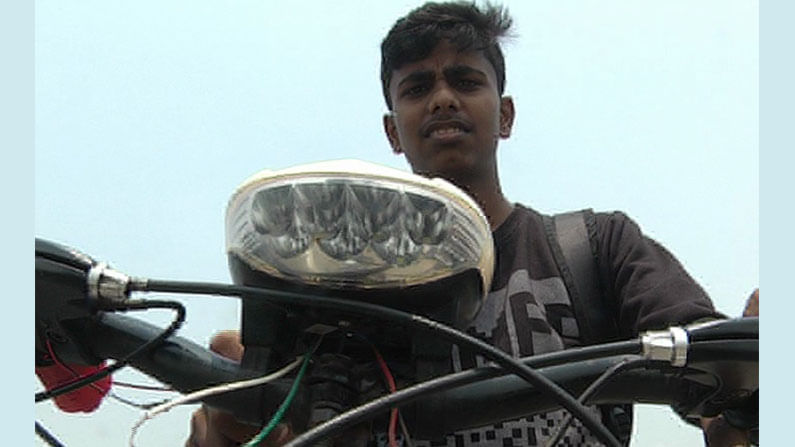 ಪೆಟ್ರೋಲ್ ಬೆಲೆ ಏರಿಕೆಗೆ ಬೇಸತ್ತ ವಿದ್ಯಾರ್ಥಿ ಹೊಸ ಪ್ಲಾನ್; ಗುರು ಇಲ್ಲದೆ ಎಲೆಕ್ಟ್ರಿಕ್ ಸೈಕಲ್ ತಯಾರಿಸಿದ ಗದಗದ ಹುಡುಗ