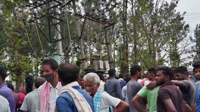 ಮೈಸೂರು: ಈಜಲು ತೆರಳಿದ್ದ ನಾಲ್ವರು ಬಾಲಕರು ಜಲಸಮಾಧಿ, ವಿದ್ಯುತ್ ಹರಿದು ಪವರ್ಮ್ಯಾನ್ ಸಾವು ಮೈಸೂರು: ಈಜಲು ತೆರಳಿದ್ದ ನಾಲ್ವರು ಬಾಲಕರು ಜಲಸಮಾಧಿ, ವಿದ್ಯುತ್ ಹರಿದು ಪವರ್ಮ್ಯಾನ್ ಸಾವು