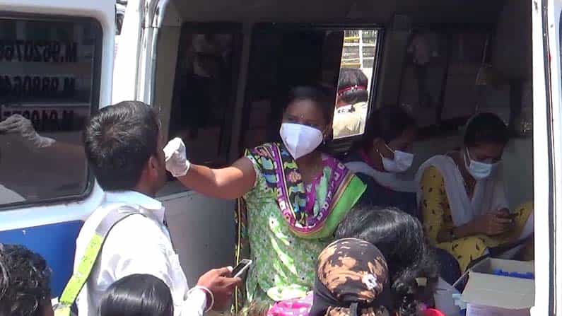 ಕೊರೊನಾ ಸೋಂಕಿತರ ಪತ್ತೆಗೆ ಮೊಬೈಲ್ ಟೆಸ್ಟಿಂಗ್ ವ್ಯಾನ್ಗಳ ಮೊರೆ ಹೋದ ಕಲಬುರಗಿ ಜಿಲ್ಲಾಡಳಿತ ಕೊರೊನಾ ಸೋಂಕಿತರ ಪತ್ತೆಗೆ ಮೊಬೈಲ್ ಟೆಸ್ಟಿಂಗ್ ವ್ಯಾನ್ಗಳ ಮೊರೆ ಹೋದ ಕಲಬುರಗಿ ಜಿಲ್ಲಾಡಳಿತ
