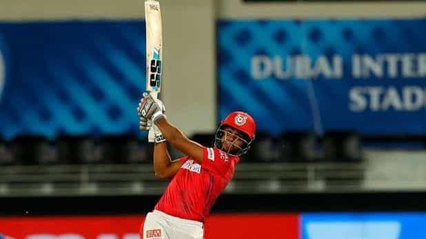 Nicholas Pooran IPL 2021 PBKS Team Player: ಬ್ಯಾಟಿಂಗ್ ಜೊತೆಗೆ ಚಿರತೆಯ ವೇಗದಲ್ಲಿ ಫೀಲ್ಡಿಂಗ್ ಮಾಡುವ ಪೂರನ್ ಸಿಕ್ಸರ್ ಬಾರಿಸುವುದರಲ್ಲೂ ನಿಸ್ಸೀಮ! Nicholas Pooran IPL 2021 PBKS Team Player: ಬ್ಯಾಟಿಂಗ್ ಜೊತೆಗೆ ಚಿರತೆಯ ವೇಗದಲ್ಲಿ ಫೀಲ್ಡಿಂಗ್ ಮಾಡುವ ಪೂರನ್ ಸಿಕ್ಸರ್ ಬಾರಿಸುವುದರಲ್ಲೂ ನಿಸ್ಸೀಮ!