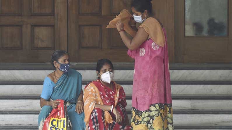 Coronavirus India Updates: ಭಾರತದಲ್ಲಿ 3.11 ಲಕ್ಷ ಹೊಸ ಕೊವಿಡ್ ಪ್ರಕರಣ ಪತ್ತೆ, ಕಳೆದ 24ಗಂಟೆಗಳಲ್ಲಿ 4077 ಸಾವು Coronavirus India Updates: ಭಾರತದಲ್ಲಿ 3.11 ಲಕ್ಷ ಹೊಸ ಕೊವಿಡ್ ಪ್ರಕರಣ ಪತ್ತೆ, ಕಳೆದ 24ಗಂಟೆಗಳಲ್ಲಿ 4077 ಸಾವು