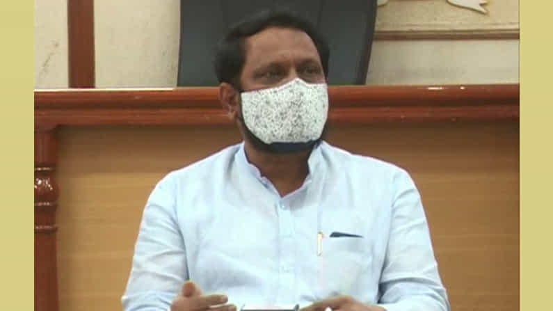 ಕೊರೊನಾ ತುರ್ತು ಚಿಕಿತ್ಸೆಗೆ ವೈದ್ಯಕೀಯ ವಿದ್ಯಾರ್ಥಿಗಳ ಬಳಕೆ: ಡಿಸಿಎಂ ಲಕ್ಷ್ಮಣ ಸವದಿ