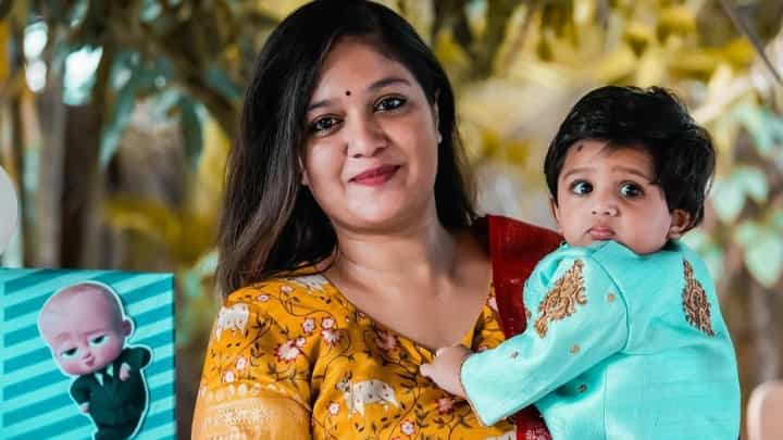 ವಿಡಿಯೋ ಕಾಲ್ನಲ್ಲೇ ರಾಯನ್ಗೆ ಹರಸಿದ ಅರ್ಜುನ್ ಸರ್ಜಾ; ಇಲ್ಲಿದೆ ವಿಡಿಯೋ ವಿಡಿಯೋ ಕಾಲ್ನಲ್ಲೇ ರಾಯನ್ಗೆ ಹರಸಿದ ಅರ್ಜುನ್ ಸರ್ಜಾ; ಇಲ್ಲಿದೆ ವಿಡಿಯೋ