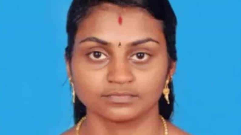 ಹಮಾಸ್ ದಾಳಿಯಲ್ಲಿ ಮೃತಪಟ್ಟಿದ್ದ ಕೇರಳದ ಮಹಿಳೆಯ ಕುಟುಂಬಕ್ಕೆ ಪರಿಹಾರ ಘೋಷಿಸಿದ ಇಸ್ರೇಲ್ ಸರ್ಕಾರ... ಹಮಾಸ್ ದಾಳಿಯಲ್ಲಿ ಮೃತಪಟ್ಟಿದ್ದ ಕೇರಳದ ಮಹಿಳೆಯ ಕುಟುಂಬಕ್ಕೆ ಪರಿಹಾರ ಘೋಷಿಸಿದ ಇಸ್ರೇಲ್ ಸರ್ಕಾರ...