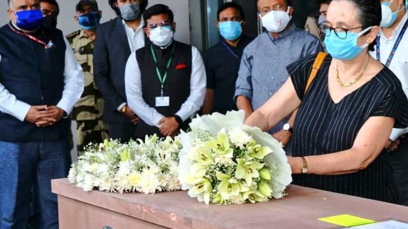 ಇಸ್ರೇಲ್ನಲ್ಲಿ ಹಮಾಸ್ ರಾಕೆಟ್ ದಾಳಿಯಲ್ಲಿ ಮೃತಪಟ್ಟ ಕೇರಳದ ಸೌಮ್ಯ ಸಂತೋಷ್ ಅಂತ್ಯ ಸಂಸ್ಕಾರ ಇಂದು ಇಸ್ರೇಲ್ನಲ್ಲಿ ಹಮಾಸ್ ರಾಕೆಟ್ ದಾಳಿಯಲ್ಲಿ ಮೃತಪಟ್ಟ ಕೇರಳದ ಸೌಮ್ಯ ಸಂತೋಷ್ ಅಂತ್ಯ ಸಂಸ್ಕಾರ ಇಂದು