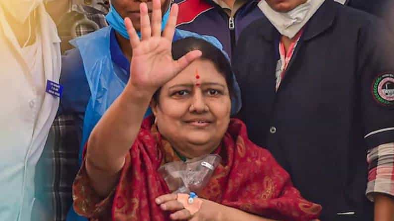 ‘ನಾನು ಬಂದೇ ಬರುತ್ತೇನೆ, ಧೈರ್ಯವಾಗಿರಿ..’: ಮತ್ತೆ ರಾಜಕೀಯಕ್ಕೆ ಬರಲಿದ್ದಾರೆ ಅಮ್ಮನ ಆಪ್ತೆ ವಿ.ಕೆ.ಶಶಿಕಲಾ, ವೈರಲ್ ಆಯ್ತು ಆಡಿಯೋ