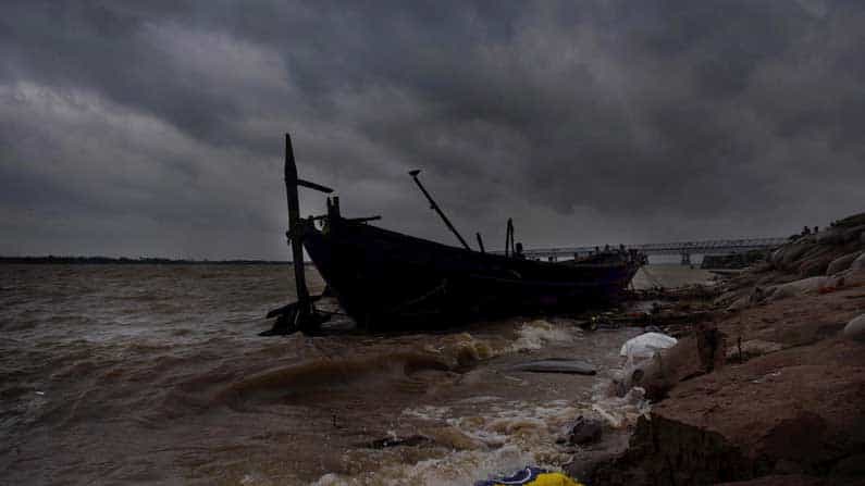 Cyclone Yaas ಯಾಸ್ ಚಂಡಮಾರುತದ ಪರಿಣಾಮಗಳ ಬಗ್ಗೆ ನಾಳೆ ಮೋದಿ ಜತೆ ಅವಲೋಕನ ಸಭೆ ನಡೆಸಲಿದ್ದಾರೆ ಮಮತಾ ಬ್ಯಾನರ್ಜಿ Cyclone Yaas ಯಾಸ್ ಚಂಡಮಾರುತದ ಪರಿಣಾಮಗಳ ಬಗ್ಗೆ ನಾಳೆ ಮೋದಿ ಜತೆ ಅವಲೋಕನ ಸಭೆ ನಡೆಸಲಿದ್ದಾರೆ ಮಮತಾ ಬ್ಯಾನರ್ಜಿ
