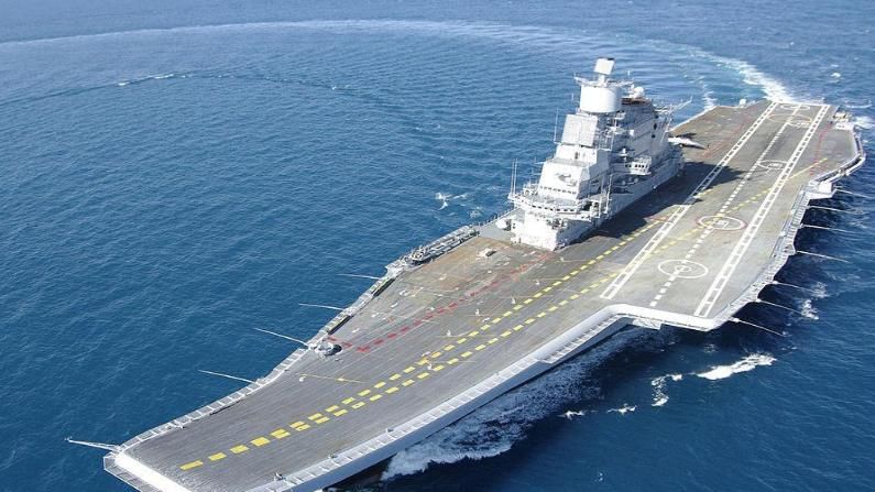 INS Vikramaditya: ಕಾರವಾರದ ಬಂದರಿನಲ್ಲಿದ್ದ INS ವಿಕ್ರಮಾದಿತ್ಯ ಯುದ್ಧ ನೌಕೆಯಲ್ಲಿ ಅಲ್ಪ ಪ್ರಮಾಣದ ಬೆಂಕಿ