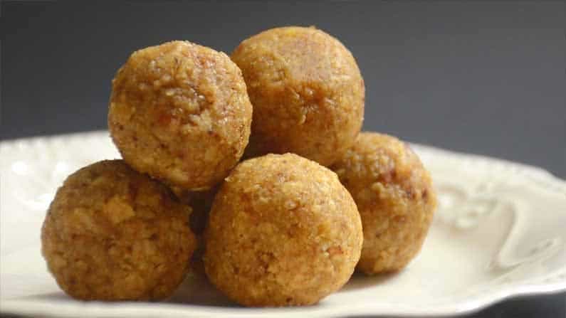 ಕೇವಲ 10 ನಿಮಿಷಗಳಲ್ಲಿ ಥಟ್ ಅಂತ ಲಡ್ಡು ತಯಾರಿಸಿ, ಈ ಮೂರೇ ಮೂರು ಸಾಮಾಗ್ರಿಗಳಿದ್ದರೂ ಸಾಕು