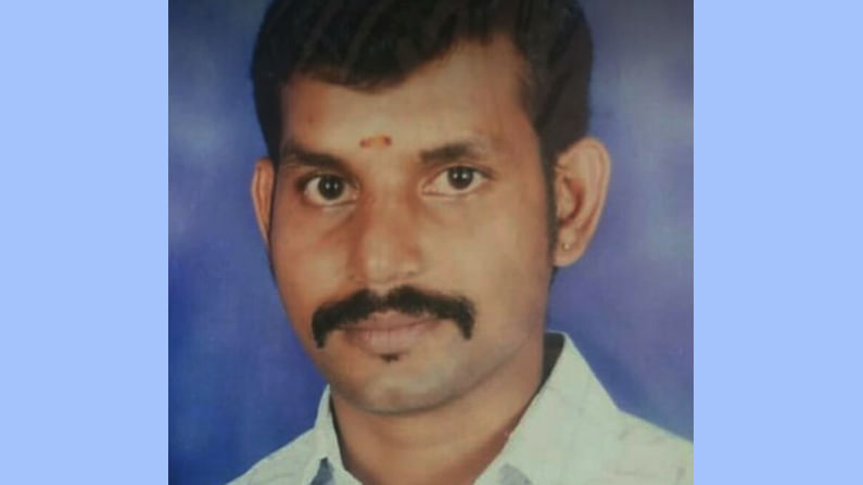 ಮೈಸೂರು: ಆಸ್ಪತ್ರೆಯಲ್ಲಿ ಬೆಡ್ ಸಿಗದೆ ಆಟೋದಲ್ಲೇ ಪ್ರಾಣ ಬಿಟ್ಟ ನಾನ್ ಕೊವಿಡ್ ವ್ಯಕ್ತಿ ಮೈಸೂರು: ಆಸ್ಪತ್ರೆಯಲ್ಲಿ ಬೆಡ್ ಸಿಗದೆ ಆಟೋದಲ್ಲೇ ಪ್ರಾಣ ಬಿಟ್ಟ ನಾನ್ ಕೊವಿಡ್ ವ್ಯಕ್ತಿ
