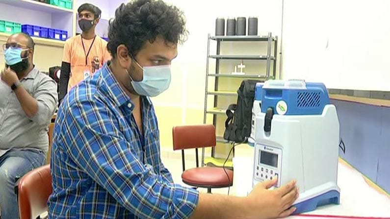 ವ್ಯಾಕ್ಸಿನ್ ಕ್ಯಾರಿಯರ್ ಆವಿಷ್ಕಾರ; ಲಸಿಕೆ ಪೋಲಾಗುವುದನ್ನು ತಪ್ಪಿಸಲು ಉಡುಪಿ ಯುವಕರ ತಂಡದಿಂದ ವಿನೂತನ ಪ್ರಯೋಗ ವ್ಯಾಕ್ಸಿನ್ ಕ್ಯಾರಿಯರ್ ಆವಿಷ್ಕಾರ; ಲಸಿಕೆ ಪೋಲಾಗುವುದನ್ನು ತಪ್ಪಿಸಲು ಉಡುಪಿ ಯುವಕರ ತಂಡದಿಂದ ವಿನೂತನ ಪ್ರಯೋಗ