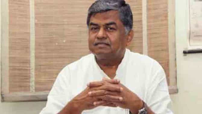 ಆಗ ಬಿಳಿ ಬ್ರಿಟಿಷರು ನಮ್ಮನ್ನ ಆಳಿದ್ರು, ಈಗ ಕಪ್ಪು ಬ್ರಿಟಿಷರು ನಮ್ಮನ್ನ ಆಳುತ್ತಿದ್ದಾರೆ: ಬಿ ಕೆ ಹರಿಪ್ರಸಾದ್ ವ್ಯಾಖ್ಯಾನ