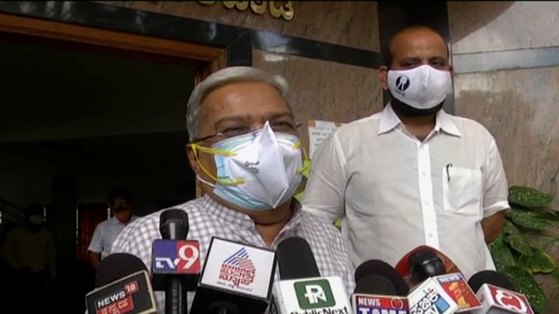 ಮುಖ್ಯಮಂತ್ರಿ ಸ್ಥಾನಕ್ಕೆ ಸಿದ್ದರಾಮಯ್ಯ, ಡಿಕೆಶಿ ಮಧ್ಯೆ ಕುಸ್ತಿ! ಮಧ್ಯೆ ಪರಮೇಶ್ವರ್ ಇಣುಕಿ ನೋಡ್ತಿದ್ದಾರೆ: ಡಿಸಿಎಂ ಗೋವಿಂದ ಕಾರಜೋಳ ಮುಖ್ಯಮಂತ್ರಿ ಸ್ಥಾನಕ್ಕೆ ಸಿದ್ದರಾಮಯ್ಯ, ಡಿಕೆಶಿ ಮಧ್ಯೆ ಕುಸ್ತಿ! ಮಧ್ಯೆ ಪರಮೇಶ್ವರ್ ಇಣುಕಿ ನೋಡ್ತಿದ್ದಾರೆ: ಡಿಸಿಎಂ ಗೋವಿಂದ ಕಾರಜೋಳ