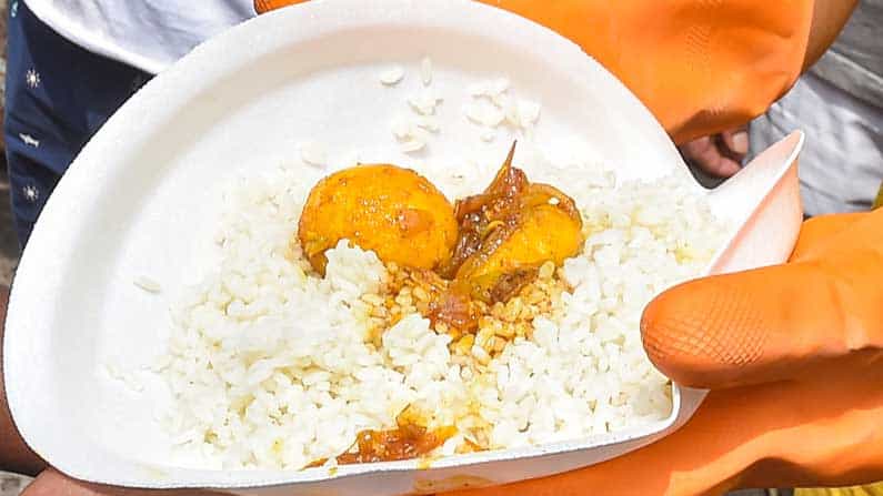 ರಾತ್ರಿ ಊಟ ಮಾಡಿ ಮಲಗಿದ್ದ ವಿದ್ಯಾರ್ಥಿಗಳಿಗೆ ಫುಡ್ ಪಾಯಿಸನ್ನಿಂದ ವಾಂತಿ-ಭೇದಿ, 8 ವಿದ್ಯಾರ್ಥಿಗಳು ಆಸ್ಪತ್ರೆಗೆ ದಾಖಲು ರಾತ್ರಿ ಊಟ ಮಾಡಿ ಮಲಗಿದ್ದ ವಿದ್ಯಾರ್ಥಿಗಳಿಗೆ ಫುಡ್ ಪಾಯಿಸನ್ನಿಂದ ವಾಂತಿ-ಭೇದಿ, 8 ವಿದ್ಯಾರ್ಥಿಗಳು ಆಸ್ಪತ್ರೆಗೆ ದಾಖಲು