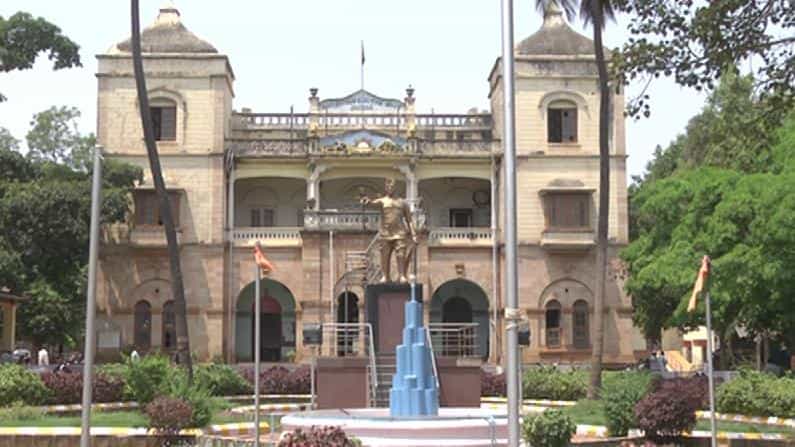 ಅಕಿರಾ ಮಿಯಾವಾಕಿ ಕಿರು ಅರಣ್ಯ ಪದ್ಧತಿ ಅನುಷ್ಠಾನ: ಅರಣ್ಯ ಬೆಳೆಸುವ ಯೋಜನೆಗೆ ಮುಂದಾದ ಹು-ಧಾ ಮಹಾನಗರ ಪಾಲಿಕೆ ಅಕಿರಾ ಮಿಯಾವಾಕಿ ಕಿರು ಅರಣ್ಯ ಪದ್ಧತಿ ಅನುಷ್ಠಾನ: ಅರಣ್ಯ ಬೆಳೆಸುವ ಯೋಜನೆಗೆ ಮುಂದಾದ ಹು-ಧಾ ಮಹಾನಗರ ಪಾಲಿಕೆ