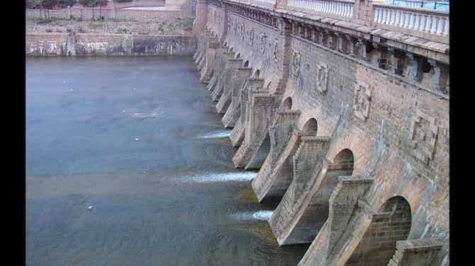 ಮಂಡ್ಯದಲ್ಲಿ ಏಕಾಏಕಿ ಕೇಳಿಬಂದ ಭಾರಿ ಶಬ್ದ; ಹುಟ್ಟಿಕೊಂಡಿತು ಅಕ್ರಮ ಗಣಿಗಾರಿಕೆಯ ಗುಮಾನಿ
